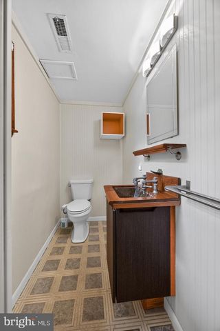 752 RAYNHAM RD, Collegeville, PA 19426