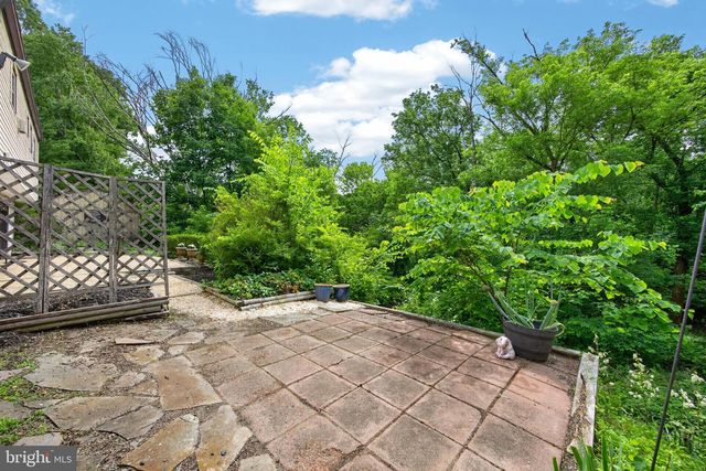 752 RAYNHAM RD, Collegeville, PA 19426