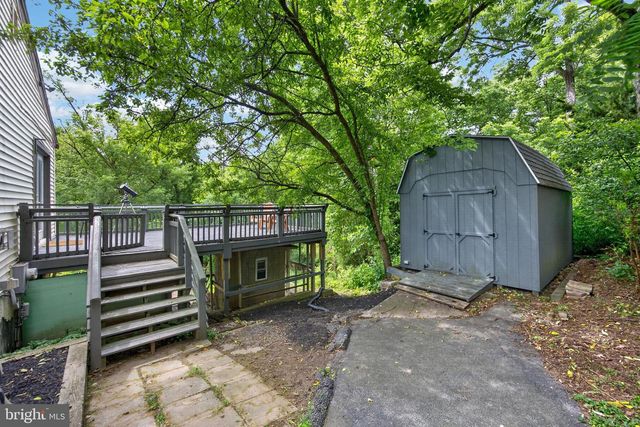 752 RAYNHAM RD, Collegeville, PA 19426