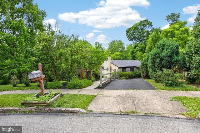752 RAYNHAM RD, Collegeville, PA 19426
