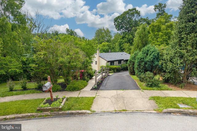 752 RAYNHAM RD, Collegeville, PA 19426