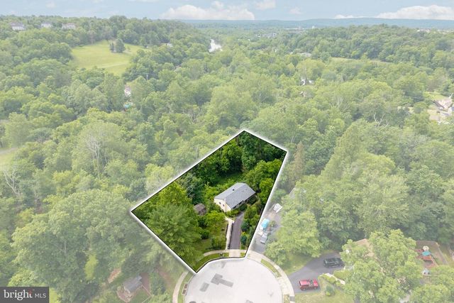 752 RAYNHAM RD, Collegeville, PA 19426