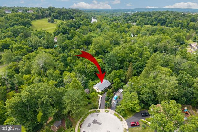 752 RAYNHAM RD, Collegeville, PA 19426