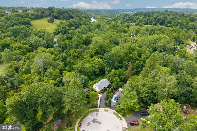752 RAYNHAM RD, Collegeville, PA 19426