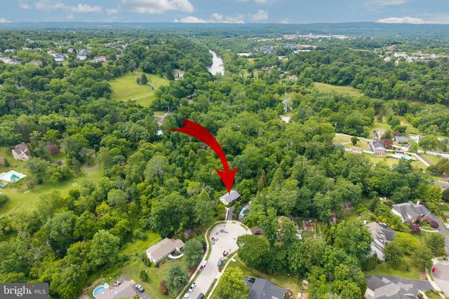 752 RAYNHAM RD, Collegeville, PA 19426