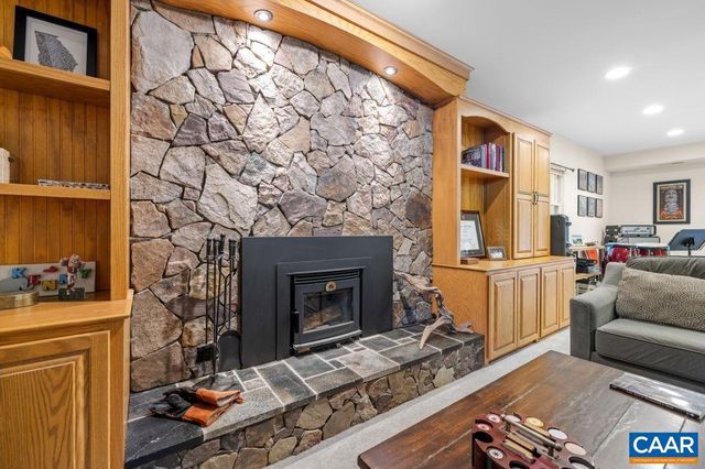 213 TURKEY RIDGE RD, Charlottesville, VA 22903