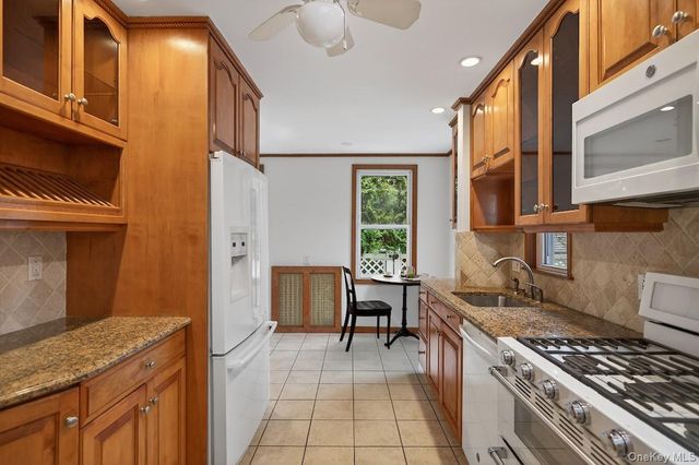 30 Blanchard Avenue, Dobbs Ferry, NY 10522
