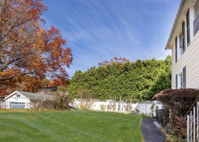 30 Blanchard Avenue, Dobbs Ferry, NY 10522