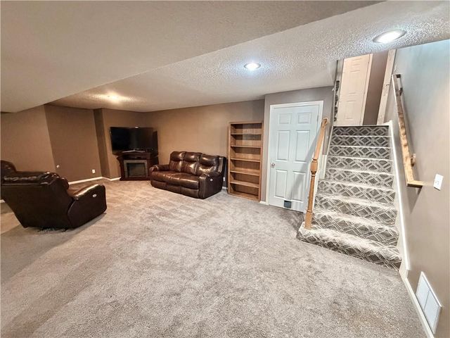 2363 W Elizabeth Street, Olathe, KS 66061
