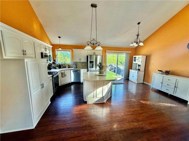 2363 W Elizabeth Street, Olathe, KS 66061