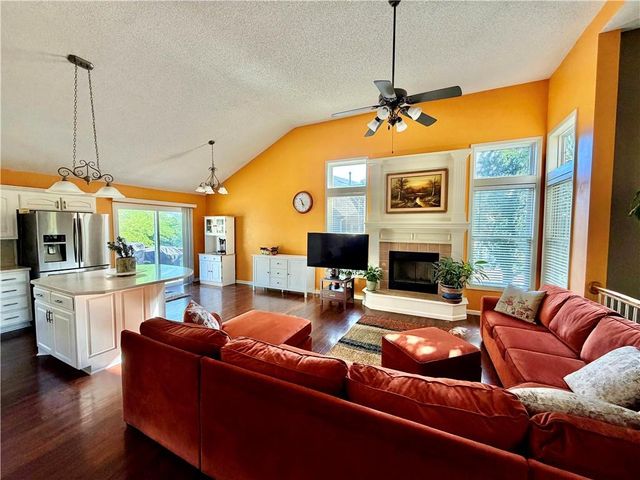 2363 W Elizabeth Street, Olathe, KS 66061