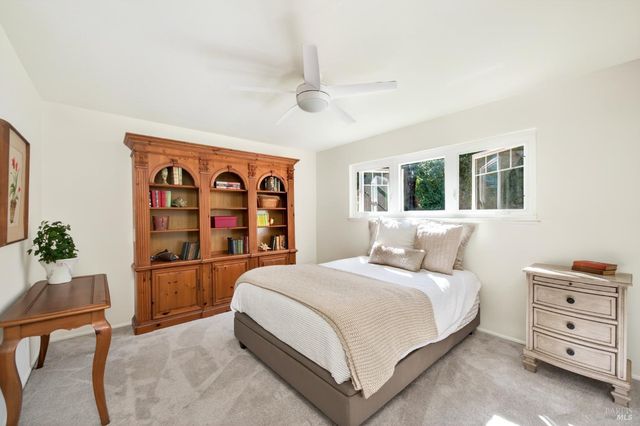 3541 Twin Oaks Dr, Napa, CA 94558