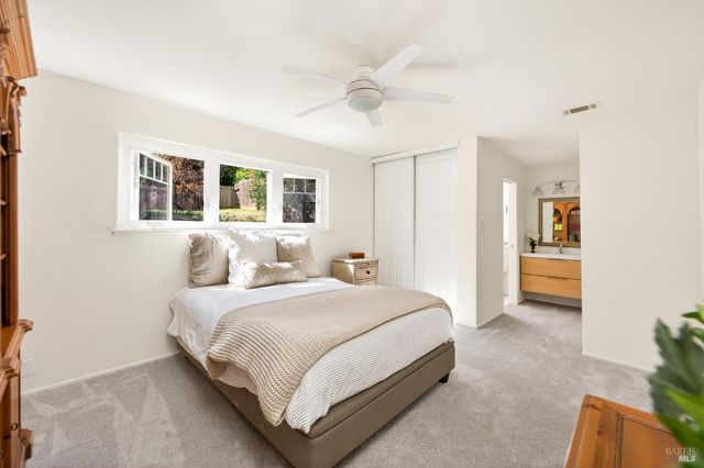 3541 Twin Oaks Dr, Napa, CA 94558