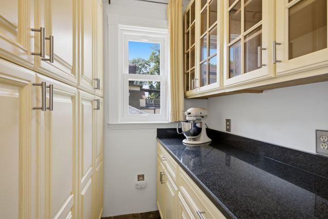 36 Walton St, Boston, MA 02124