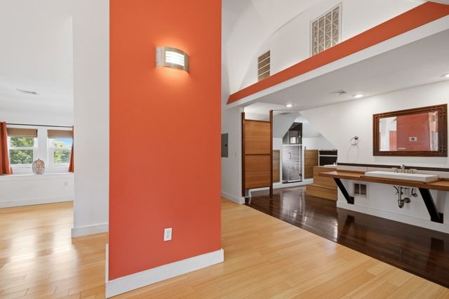 36 Walton St, Boston, MA 02124