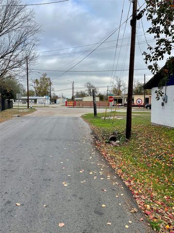 7413 W Montgomery Road, Houston, TX 77091