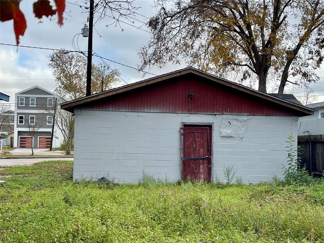 7413 W Montgomery Road, Houston, TX 77091