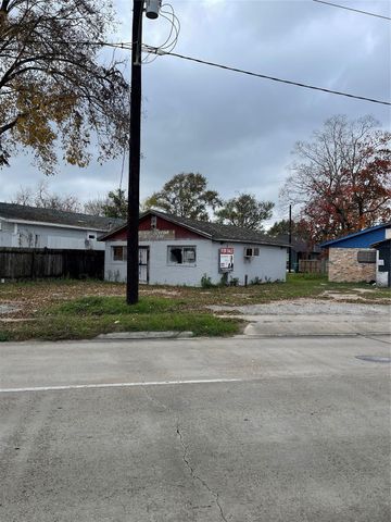 7413 W Montgomery Road, Houston, TX 77091