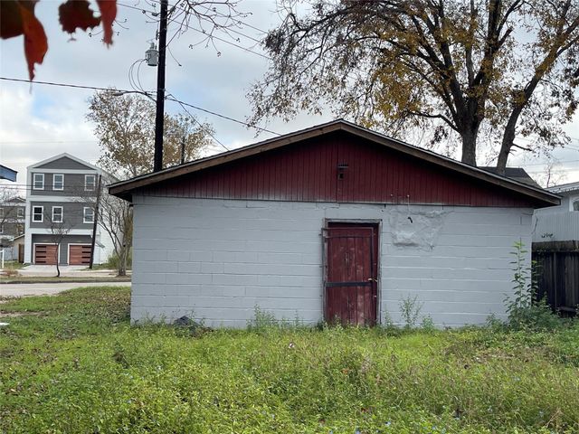 7413 W Montgomery Road, Houston, TX 77091