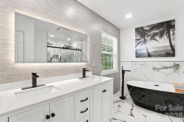 11841 Royal Castle Court, Charlotte, NC 28277