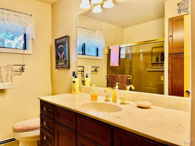 15 Stanford Ave, Pueblo, CO 81005