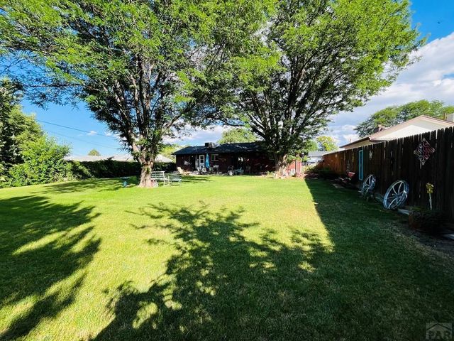 15 Stanford Ave, Pueblo, CO 81005