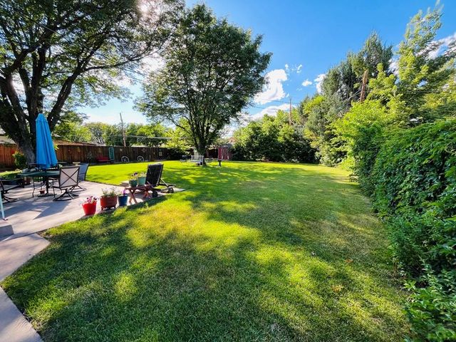 15 Stanford Ave, Pueblo, CO 81005