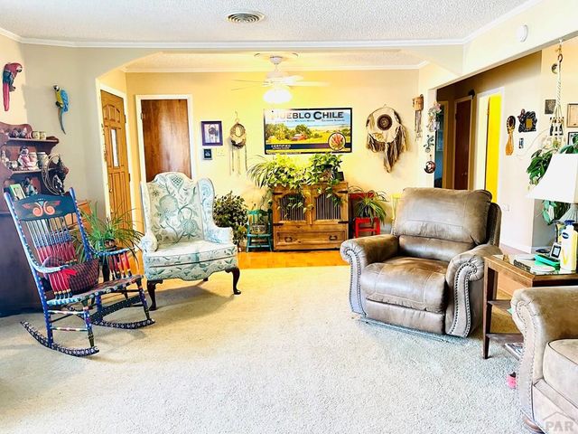 15 Stanford Ave, Pueblo, CO 81005