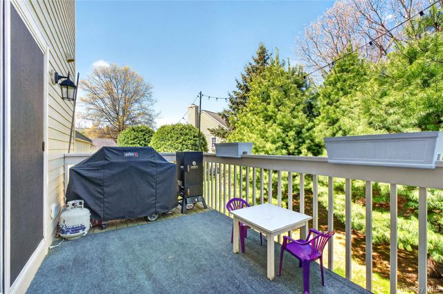 5703 Applewood Circle, Carmel, NY 10512