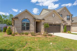 1097 Beechcraft Drive 141, Mebane, NC 27302