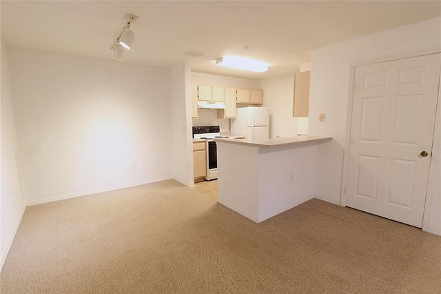 8905 MANOR LOOP 107, Bradenton, FL 34202