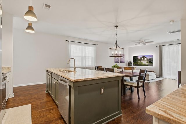 3818 Sawmill Court, Mount Pleasant, SC 29429