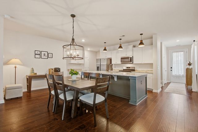 3818 Sawmill Court, Mount Pleasant, SC 29429