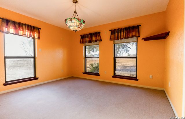 375 Bluntzer Rd, Jourdanton, TX 78026