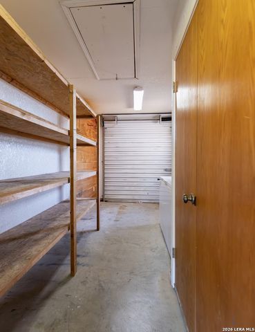 375 Bluntzer Rd, Jourdanton, TX 78026