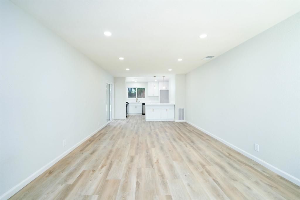 838 Loganberry Court, San Marcos, CA 92069 — photo 2