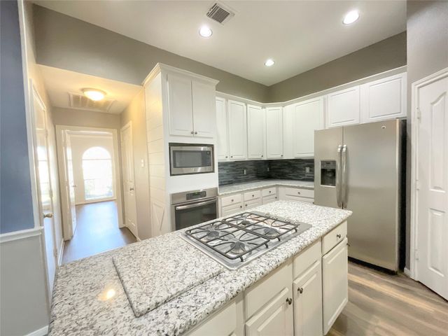 9509 Dry Springs Drive, La Porte, TX 77571