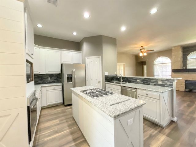 9509 Dry Springs Drive, La Porte, TX 77571