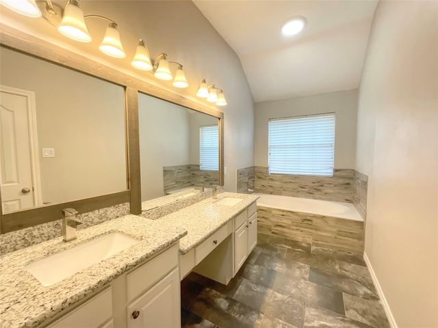 9509 Dry Springs Drive, La Porte, TX 77571