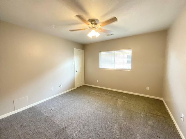 9509 Dry Springs Drive, La Porte, TX 77571