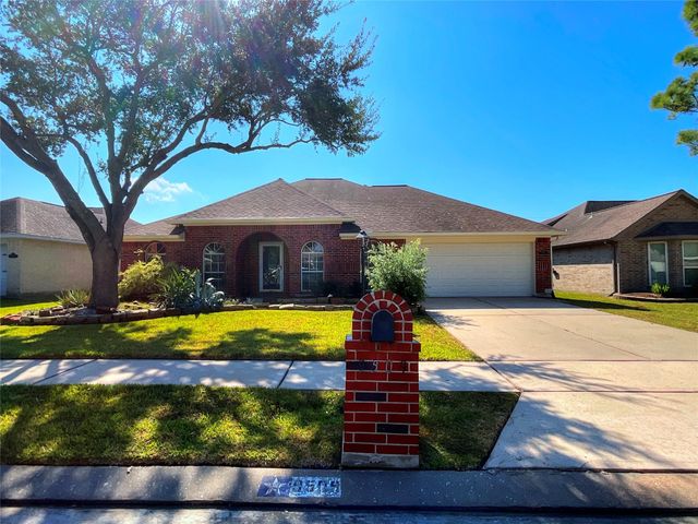9509 Dry Springs Drive, La Porte, TX 77571