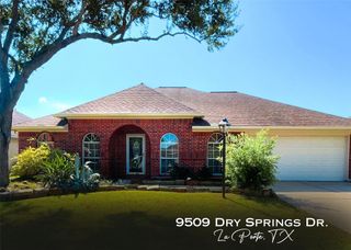 9509 Dry Springs Drive, La Porte, TX 77571