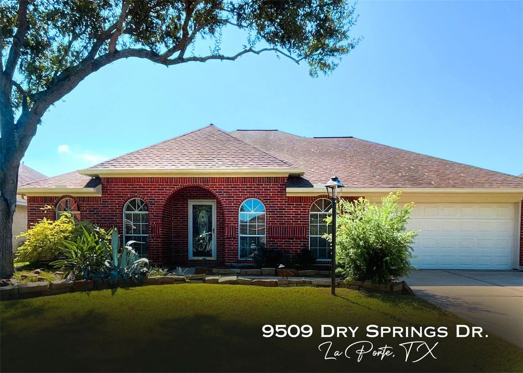 9509 Dry Springs Drive, La Porte, TX 77571