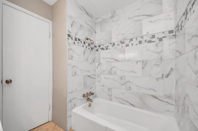 11607 Neff Street, Houston, TX 77072