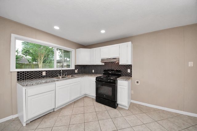 11607 Neff Street, Houston, TX 77072