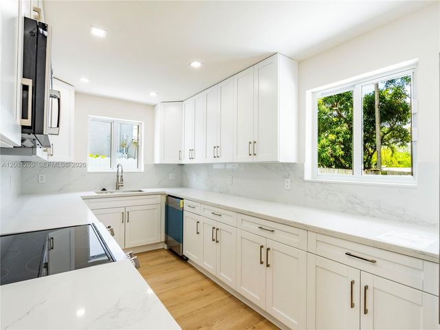 254 SW 4th Street, Dania Beach, FL 33004