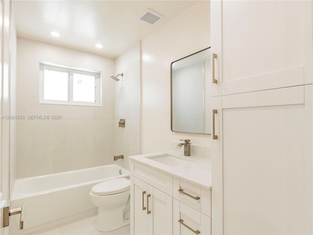 254 SW 4th Street, Dania Beach, FL 33004