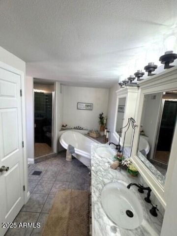 5460 E MULBERRY Lane, Hereford, AZ 85615