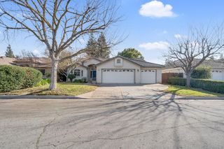 8590 N Sierra Vista Avenue, Fresno, CA 93720