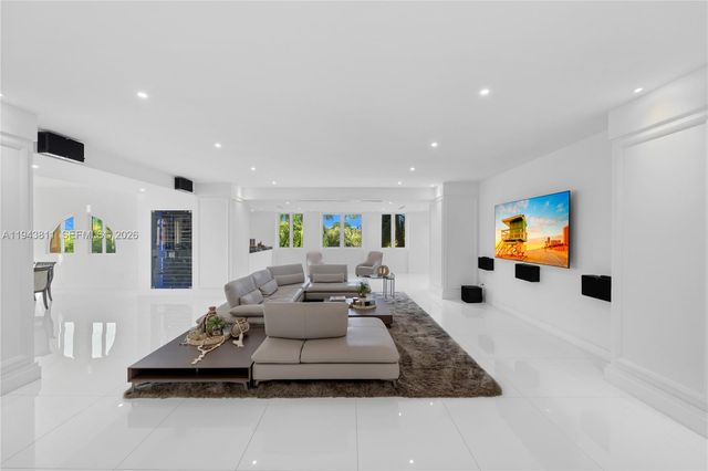 600 Coral Way 2, Coral Gables, FL 33134